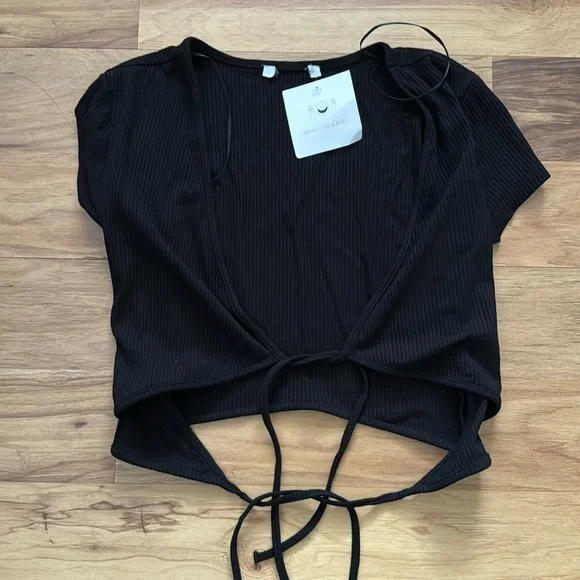 NWT Black Ribbed Crop Top with Ties - Picture 1 of 5